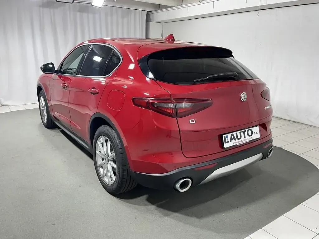 Usata Alfa Romeo Stelvio Executive 201 CV (147 kW) 2019 Rosso SUV