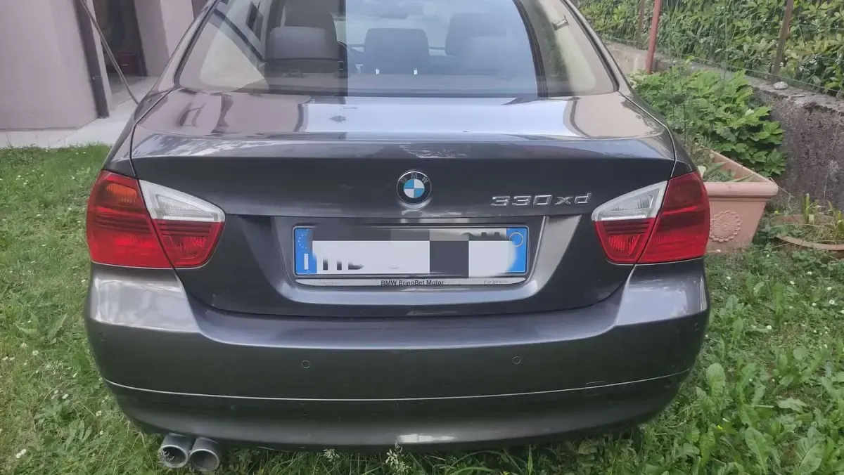 Usata BMW 330 231 CV (169 kW) 2007 Grigio Berlina