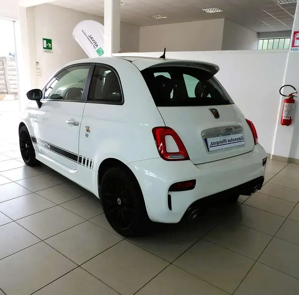 Usata Abarth 595 144 CV (105 kW) 2018 Bianco SUV