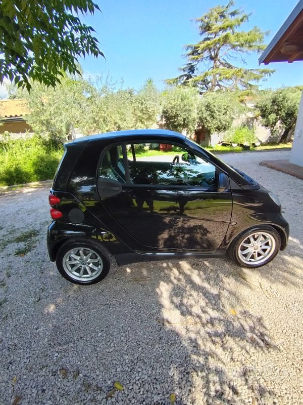 Usata 2009 Smart ForTwo Coupé Due volumi | 4500 € (Buon prezzo) - Immagine 1/4
