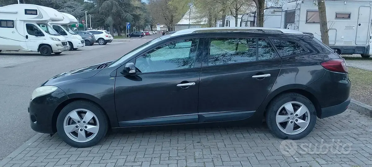 Usata Renault Mégane GrandTour 110 CV (80 kW) 2010 Nero Station wagon