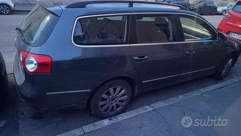 Usata VW Passat 150 CV (110 kW) 2010 Station wagon