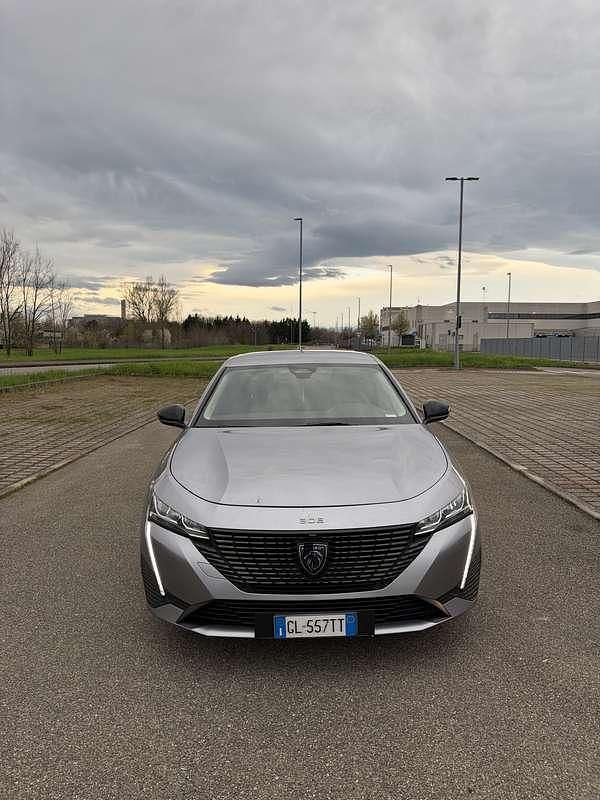 Usata Peugeot 308 SW Allure 131 CV (96 kW) 2022 Station wagon