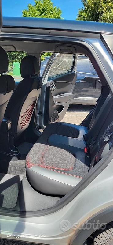 Usata Renault Captur 110 CV (80 kW) 2016 SUV