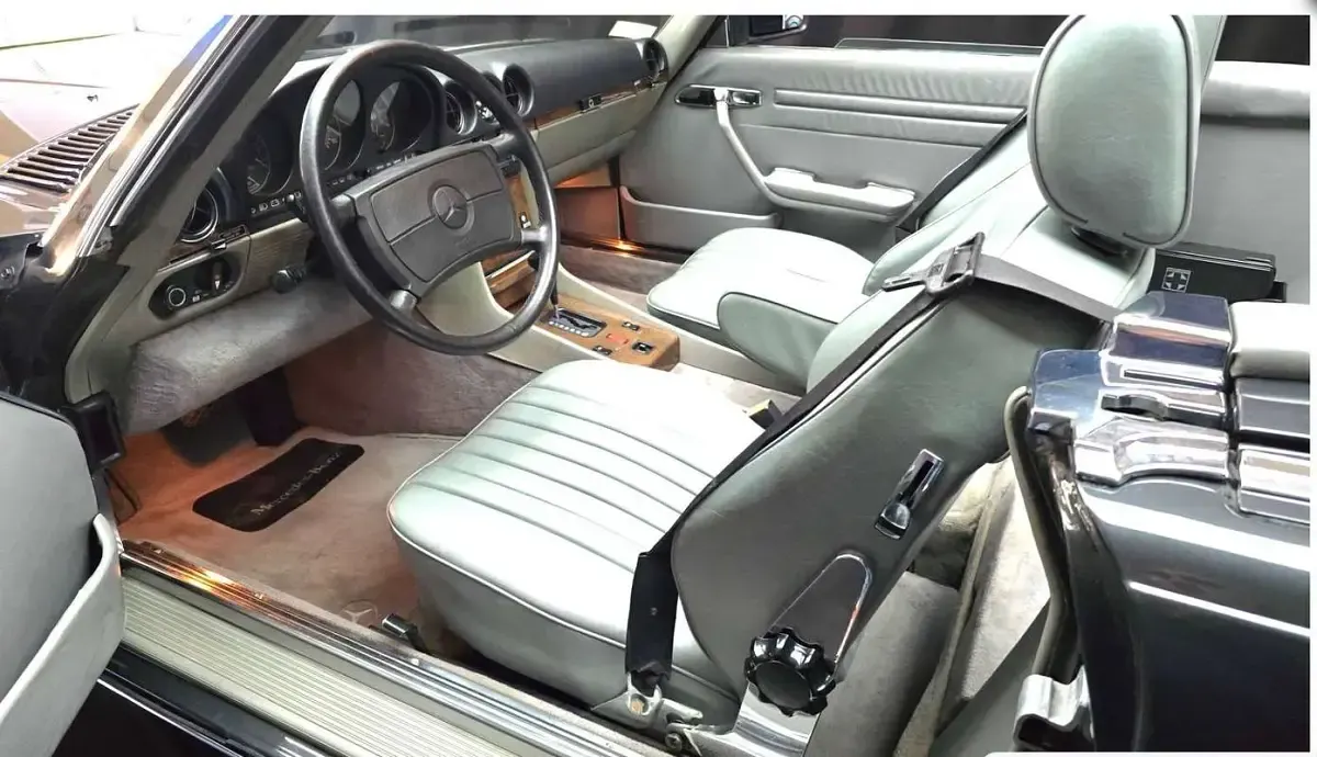 Usata Mercedes 560 241 CV (177 kW) 1987 Nero Cabrio