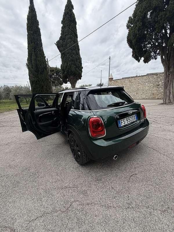 Usata Mini Cooper D Hype 116 CV (85 kW) 2018 Verde Utilitaria
