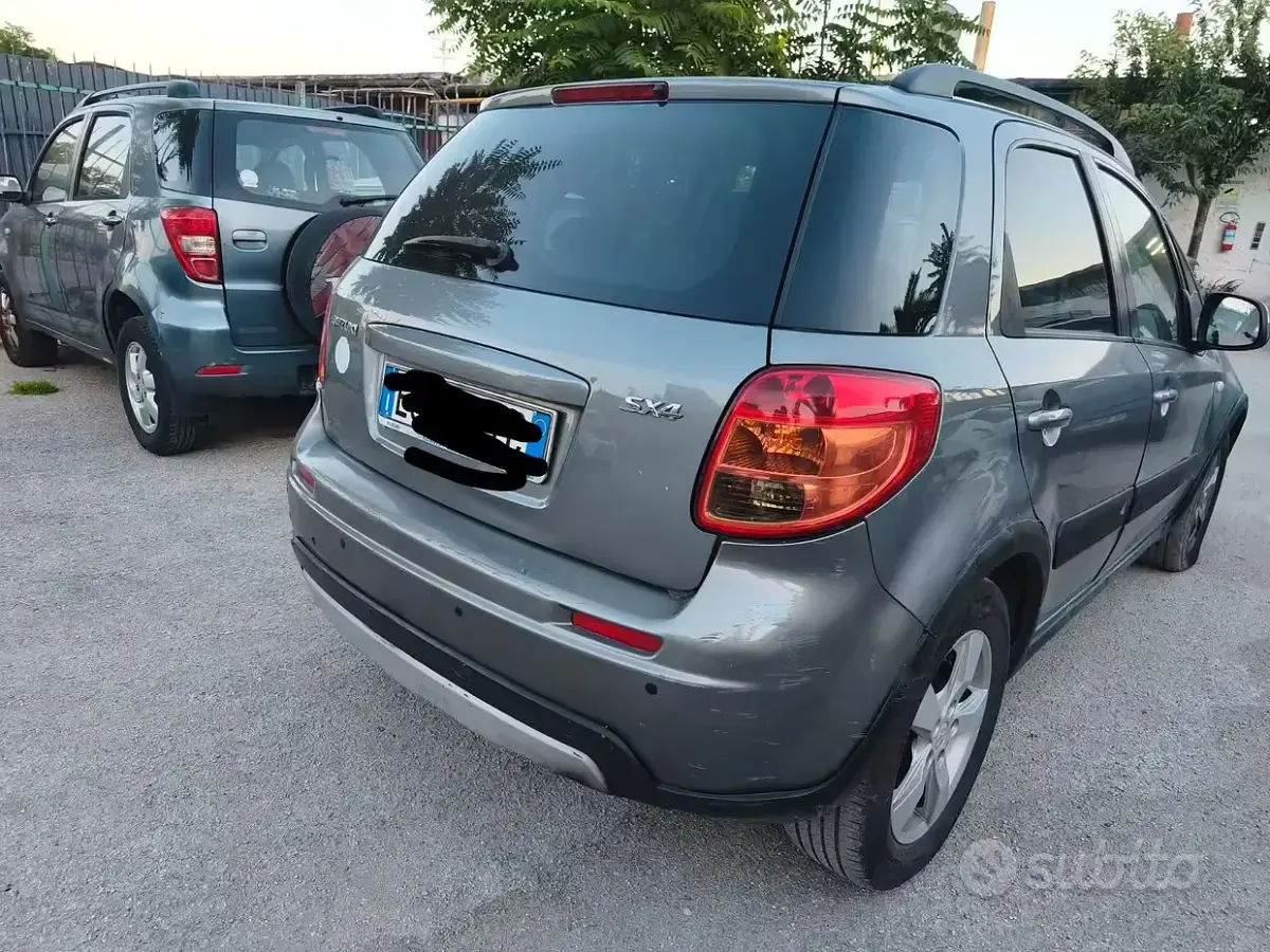 Usata Suzuki SX4 90 CV (66 kW) 2010 Grigio Station wagon
