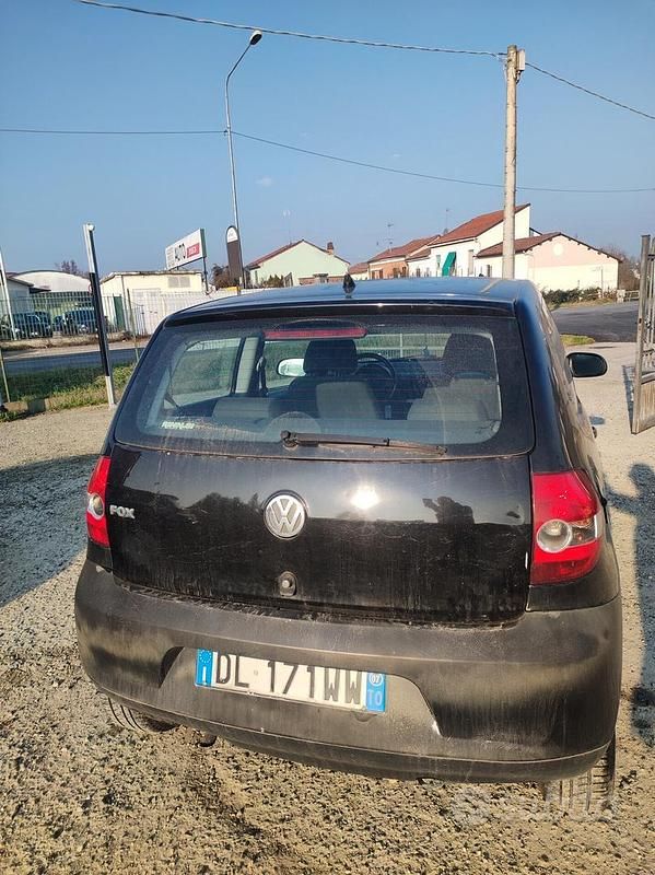 Używany VW Fox 54 KM (39 kW) 2007 Czarny Hatchback