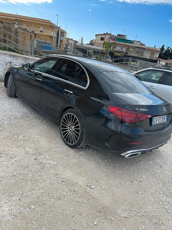 Usata Mercedes C300 Premium 265 CV (194 kW) 2022 Nero Berlina