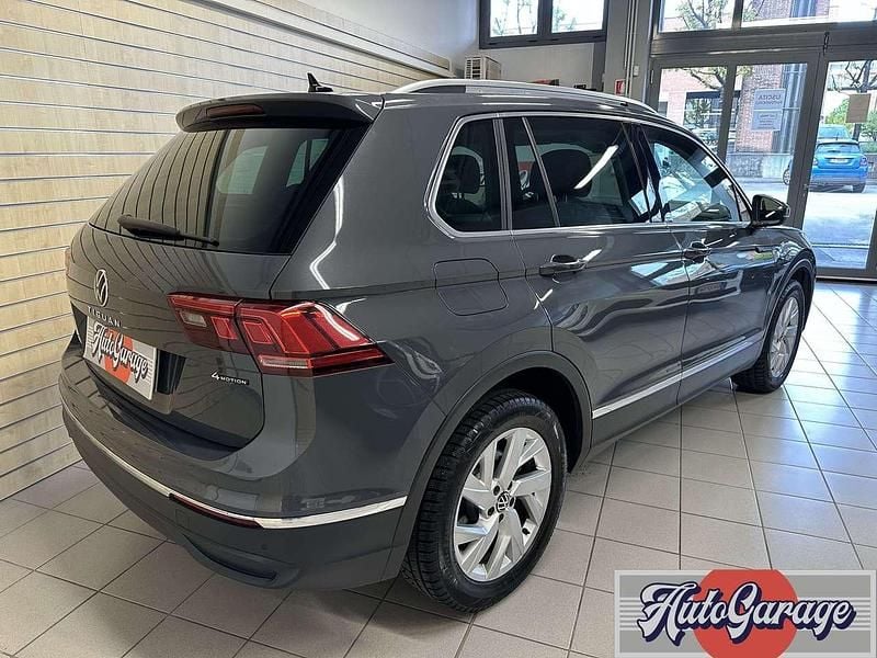Usata VW Tiguan 150 CV (110 kW) 2021 Grigio SUV