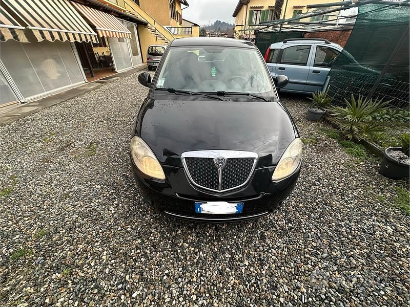 Usata Lancia Ypsilon 69 CV (50 kW) 2010 Utilitaria