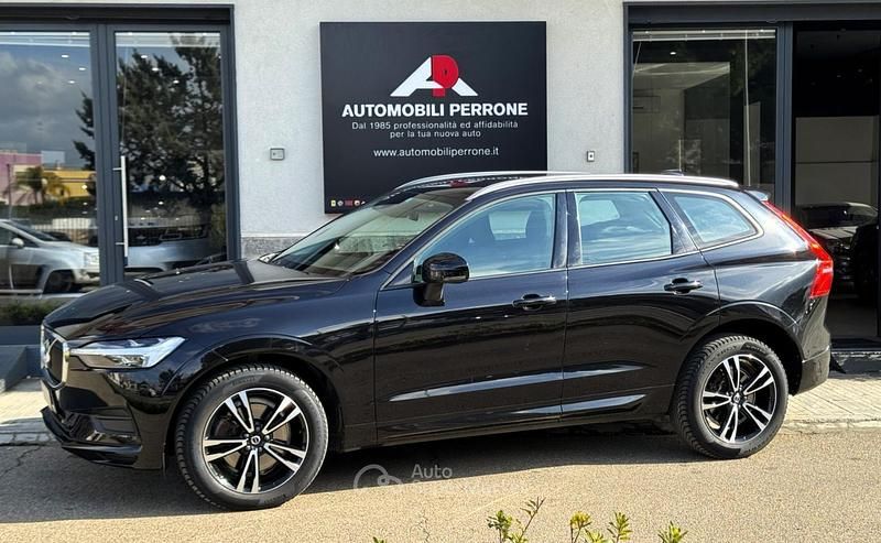 Usata Volvo XC60 Momentum 197 CV (144 kW) 2021 Nero SUV