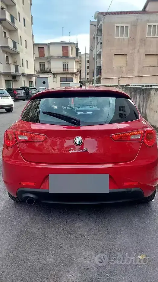 Usata Alfa Romeo Giulietta 105 CV (77 kW) 2011 Utilitaria