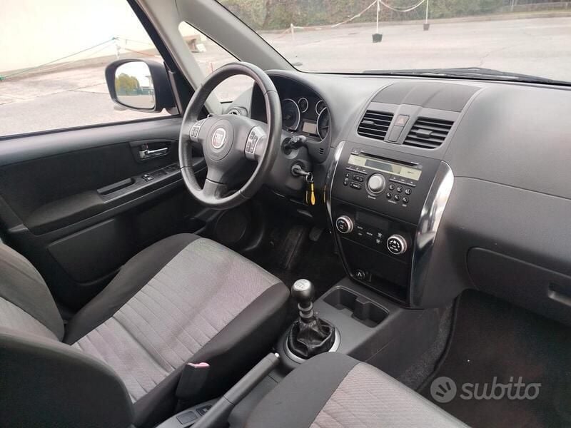 Usata Fiat Sedici Dynamic 135 CV (99 kW) 2012 Nero SUV