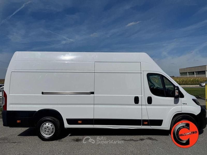 Usata Fiat Ducato 136 CV (100 kW) 2020 Bianco pastello Furgone