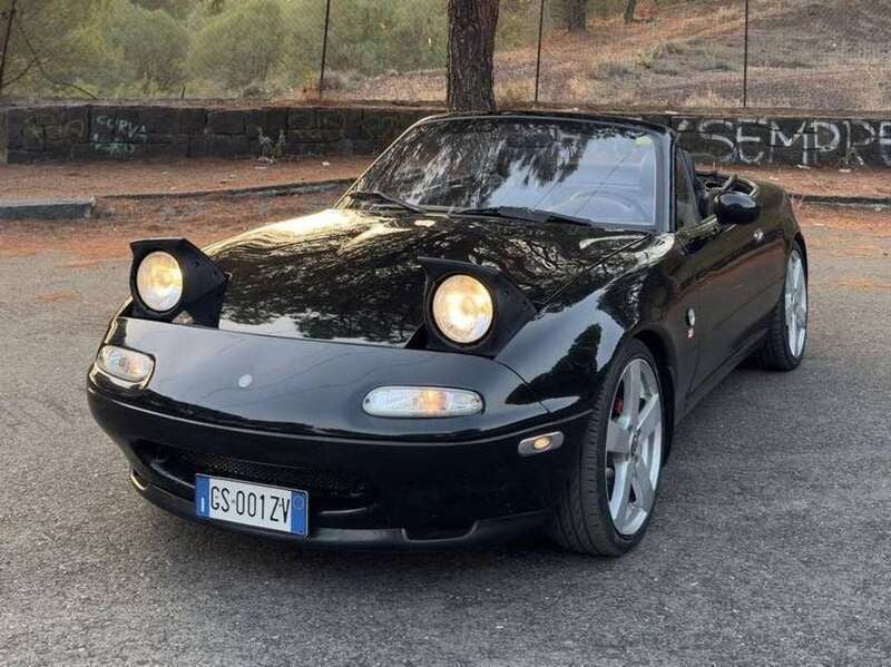 Nero Usata 1997 Mazda MX5 Cabrio | 12.500 € (Cara) - Immagine 1/4