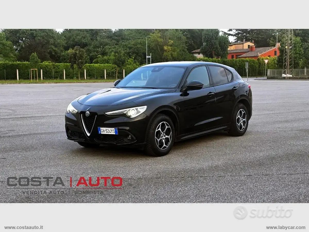 Usata Alfa Romeo Stelvio Super 160 CV (117 kW) 2022 Nero SUV