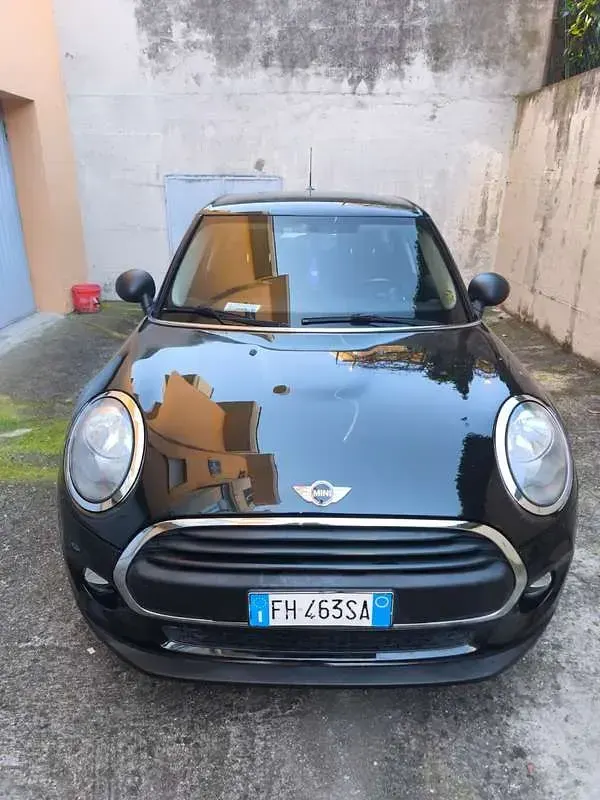 Usata Mini One D 95 CV (69 kW) 2017 Nero Utilitaria