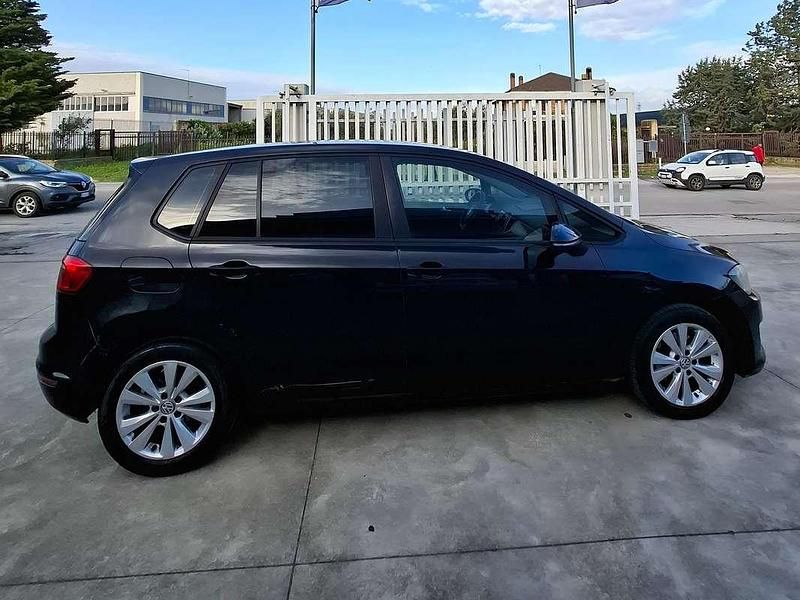 Usata VW Golf Sportsvan Highline 110 CV (80 kW) 2014 Nero Monovolume