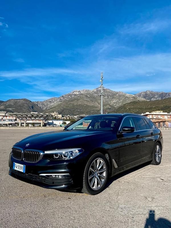 Nero Usata 2019 BMW 520 Station wagon | 19.000 € (Ottimo prezzo) - Immagine 1/4