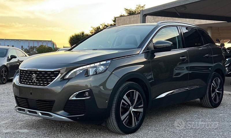 Usata Peugeot 3008 Allure GT-Line 130 CV (95 kW) 2020 Grigio SUV