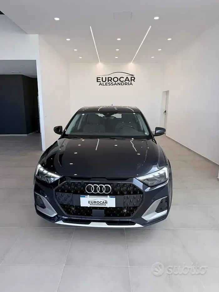 Usata Audi A1 Admired 116 CV (85 kW) 2019 Bluazzurro SUV
