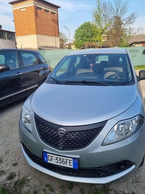 Usata 2021 Lancia Ypsilon Gold Due volumi | 8000 € (Super prezzo) - Immagine 1/4