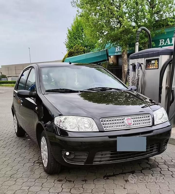 Usata Fiat Punto 2009 Nero Utilitaria