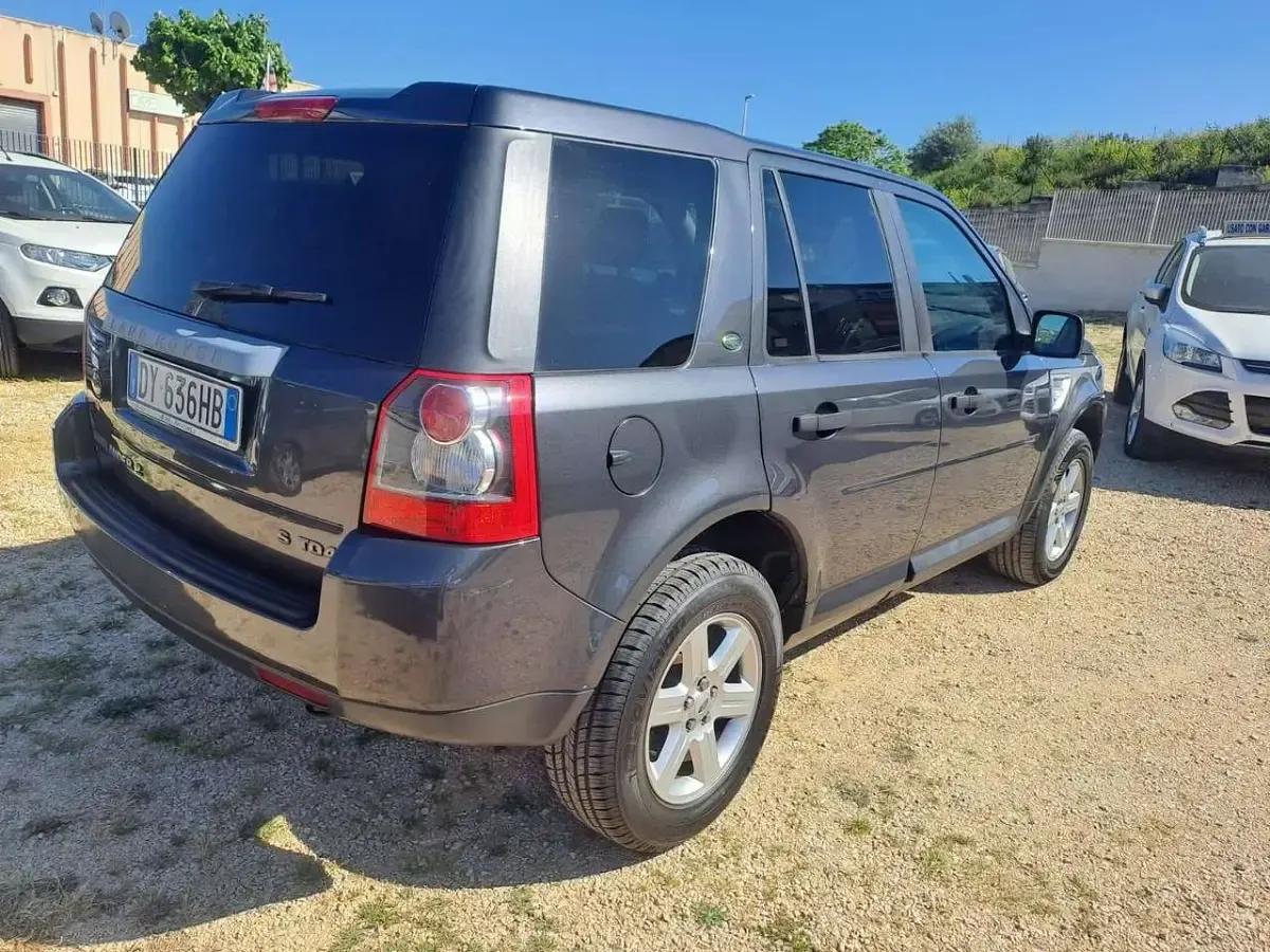 Usata Land Rover Freelander 2 160 CV (117 kW) 2009 Grigio SUV