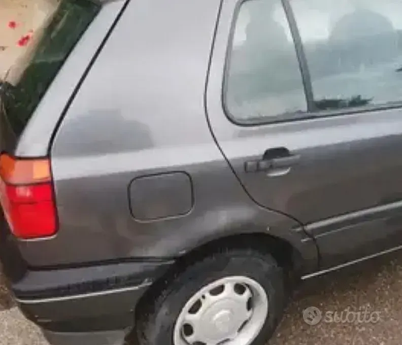 Usata VW Golf III 60 CV (44 kW) 1992 Grigio Utilitaria