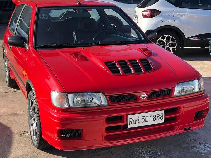 Usata Nissan Sunny 220 CV (161 kW) 1995 Rosso cattivello Berlina