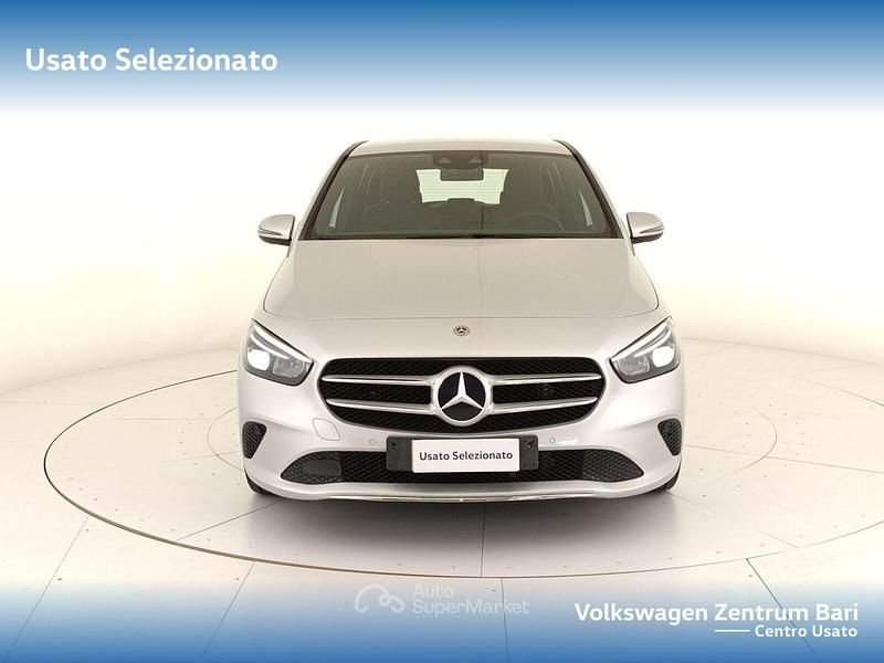 Usata Mercedes B180 116 CV (85 kW) 2020 Argento Monovolume