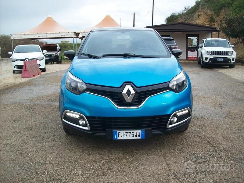 Usata Renault Captur Intens 89 CV (65 kW) 2017 Blu SUV