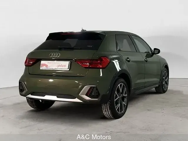 Usata Audi A1 Business 116 CV (85 kW) 2025 Verde SUV