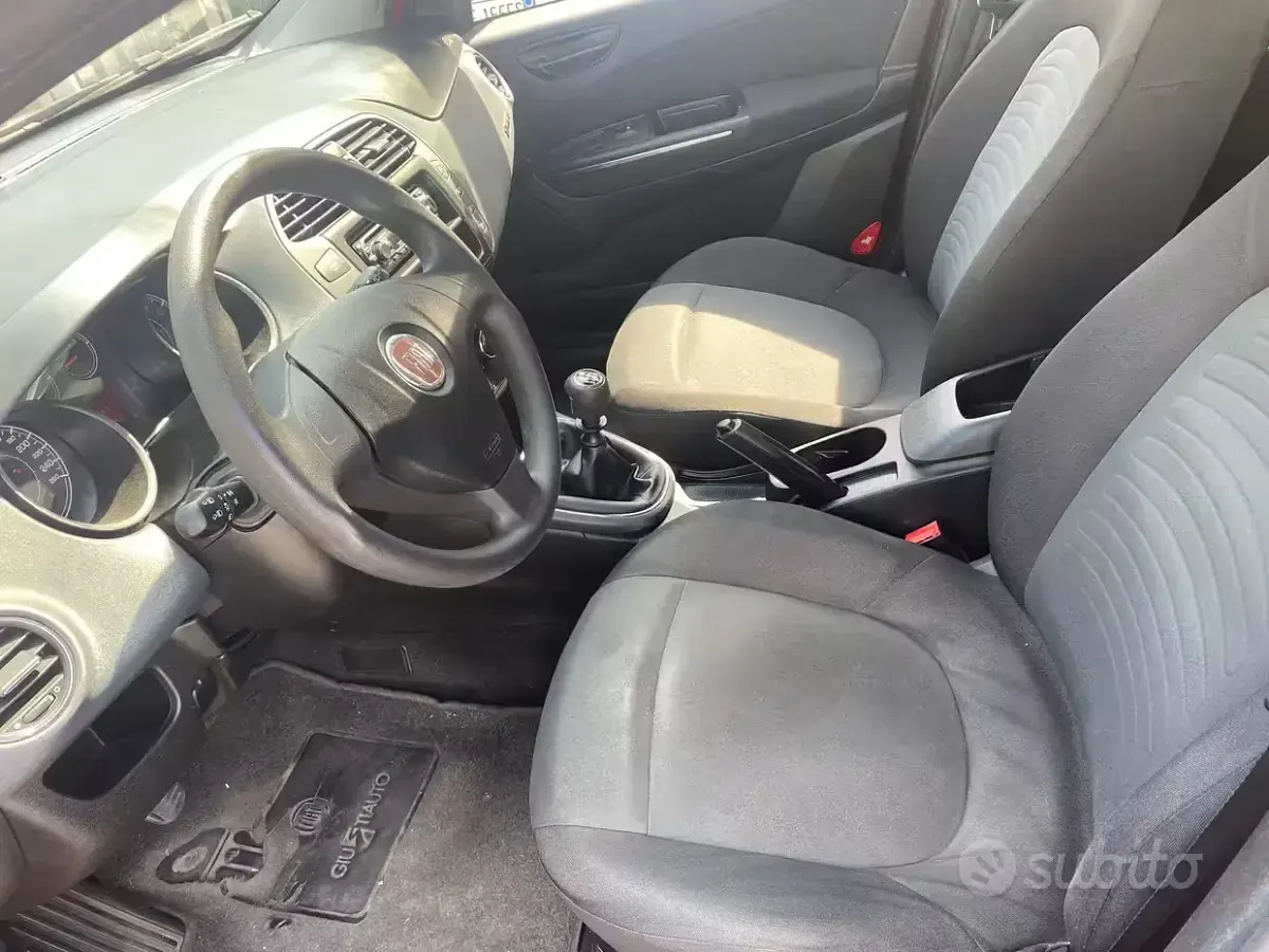 Usata Fiat Bravo Active 90 CV (66 kW) 2009 Rosso Utilitaria