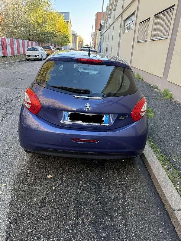Usata Peugeot 208 Active 92 CV (67 kW) 2012 Utilitaria