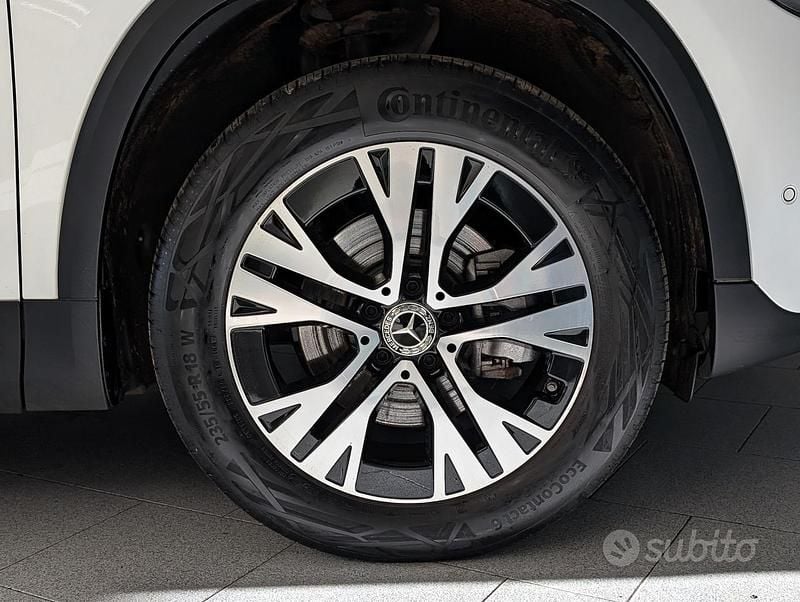 Usata Mercedes 200 Advanced 150 CV (110 kW) 2024 Bianco SUV