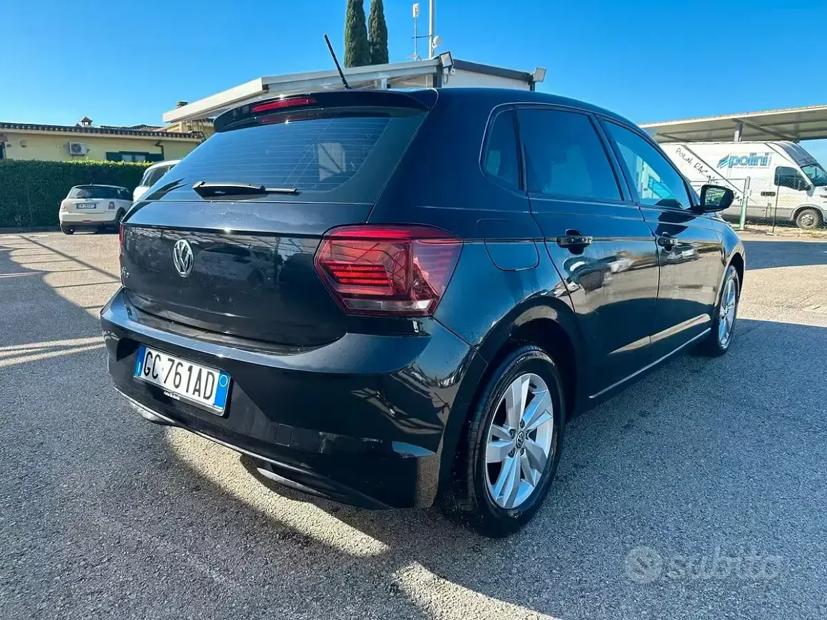 Usata VW Polo Trendline 75 CV (55 kW) 2018 Nero Utilitaria