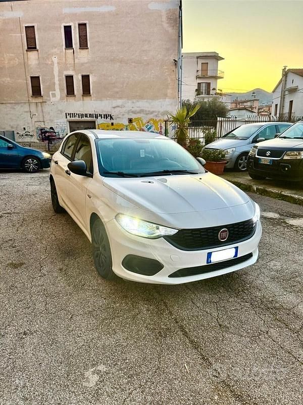 Usata Fiat Tipo Lounge 95 CV (69 kW) 2021 Bianco Berlina