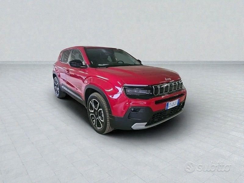 Usata Jeep Avenger Summit 101 CV (74 kW) 2024 Rosso SUV