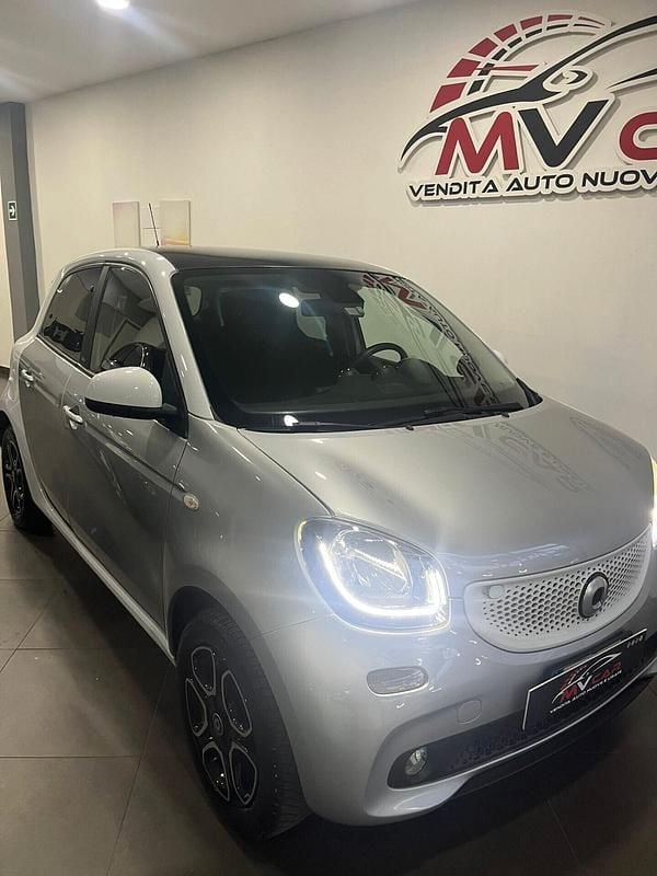 Usata Smart ForFour Passion 70 CV (51 kW) 2018 Argento Utilitaria