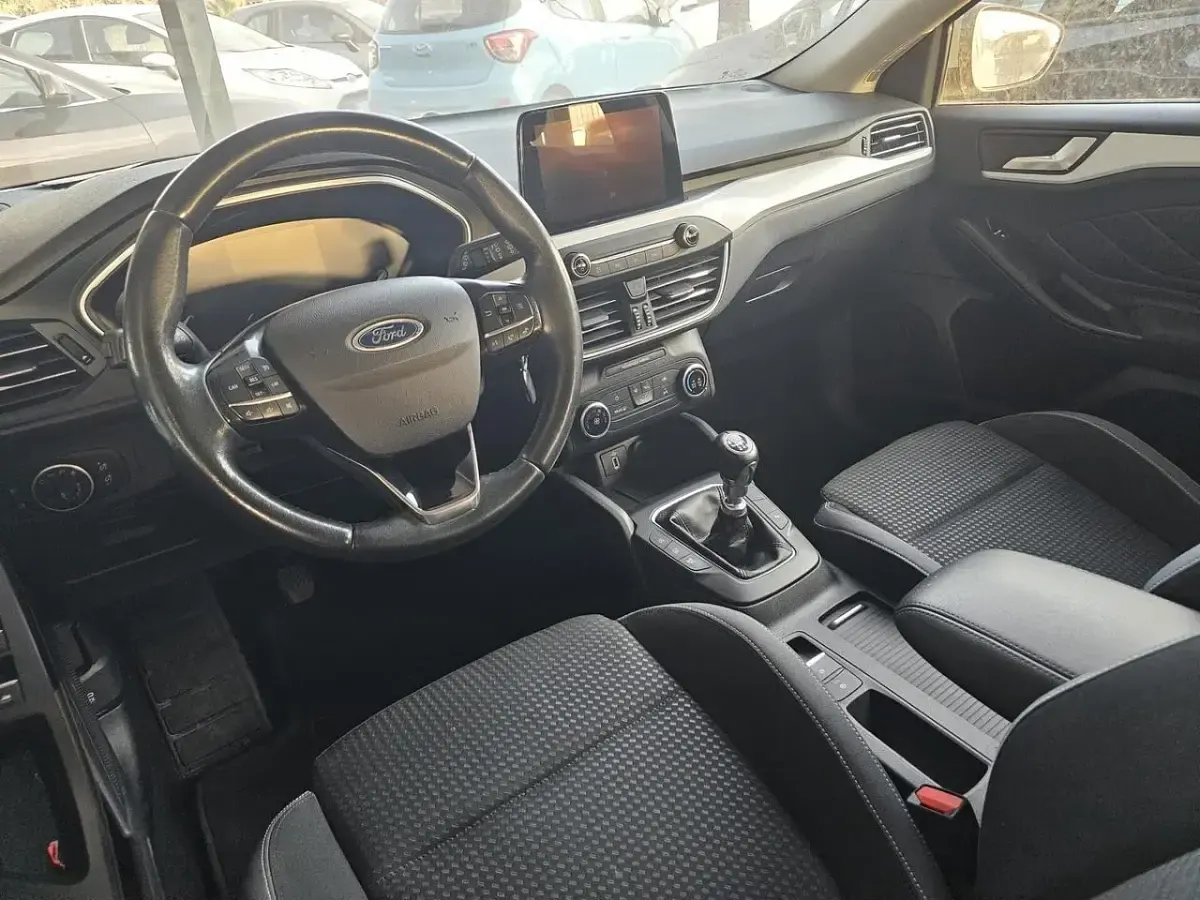 Usata Ford Focus Business Edition 120 CV (88 kW) 2022 Grigio Station wagon