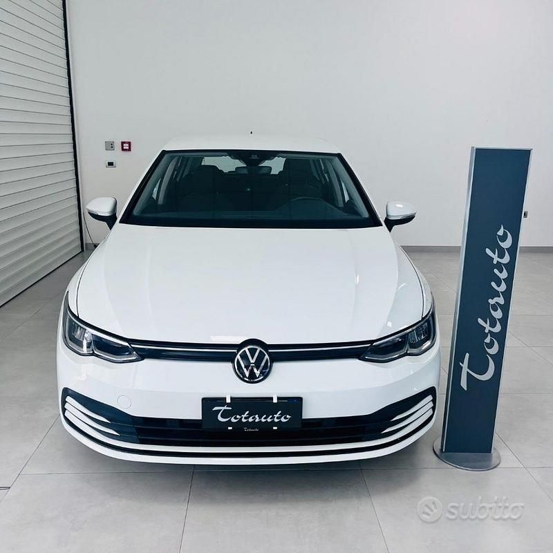 Usata VW Golf VII Life 2021 Bianco Utilitaria
