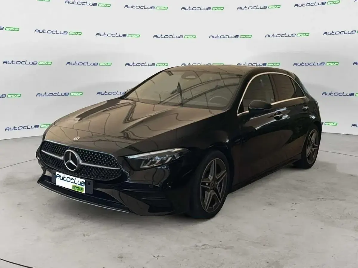 Usata Mercedes A180 AMG Line Premium 116 CV (85 kW) 2023 Nero Utilitaria