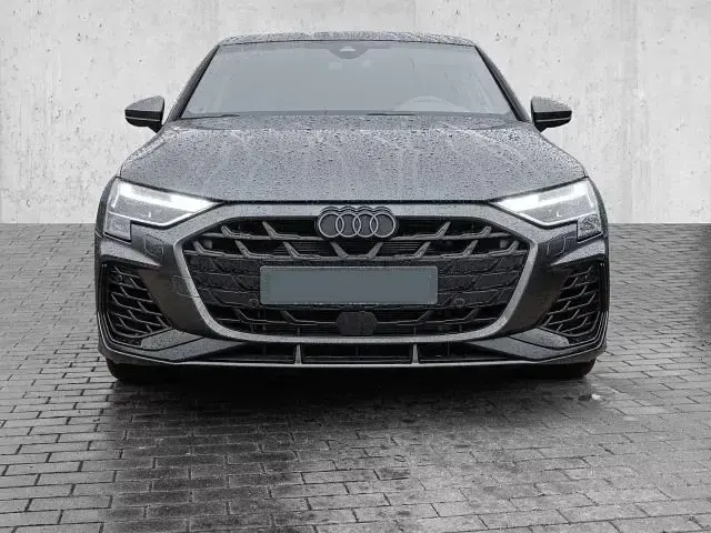 Usata Audi S3 Edition .1 333 CV (244 kW) 2025 Grigio metallizzato Berlina