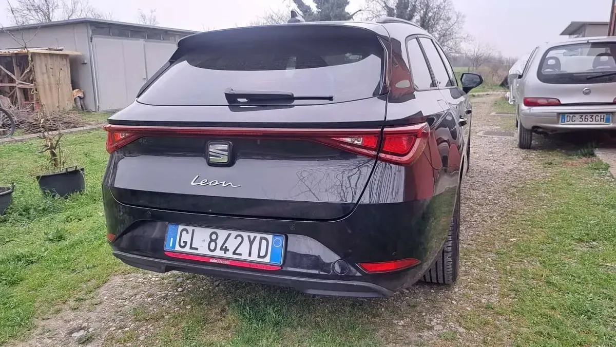 Usata Seat Leon Style 110 CV (80 kW) 2022 Station wagon