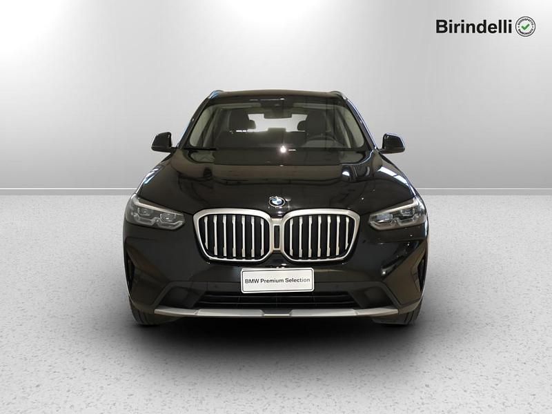 Usata BMW X3 Comfort Edition 190 CV (139 kW) 2023 Black sapphire metallizzato SUV