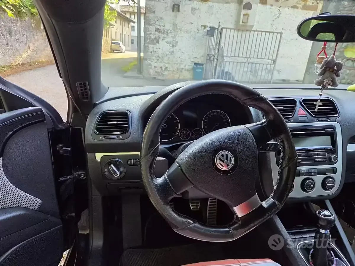 Usata VW Scirocco 122 CV (89 kW) 2008 Nero Coupé
