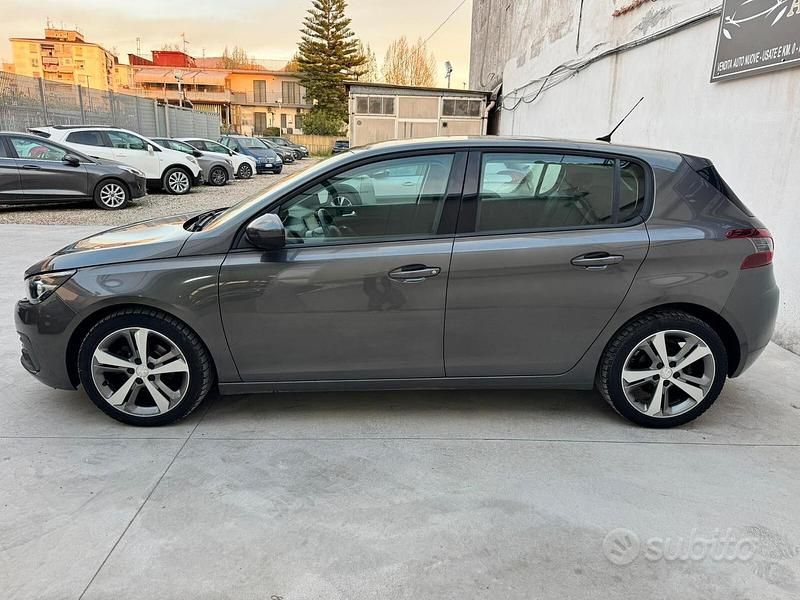 Usata Peugeot 308 101 CV (74 kW) 2020 Grigio Berlina