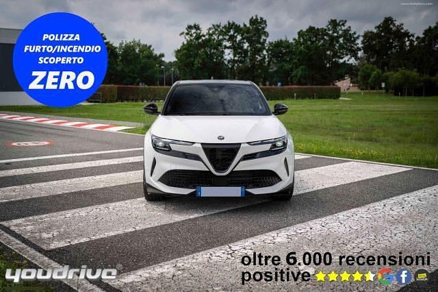 Bianco(met.) Nuova 2025 Alfa Romeo Junior Edizione Speciale SUV | 26.890 € (Ottimo prezzo) - Immagine 1/1